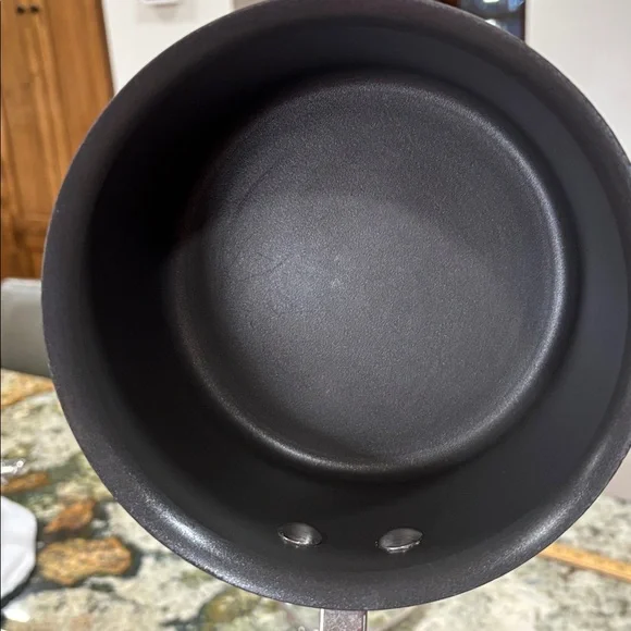 The Pampered Chef 2qt Hard-Anodized TI Nonstick Saucepan with lid - Picture 5 of 8